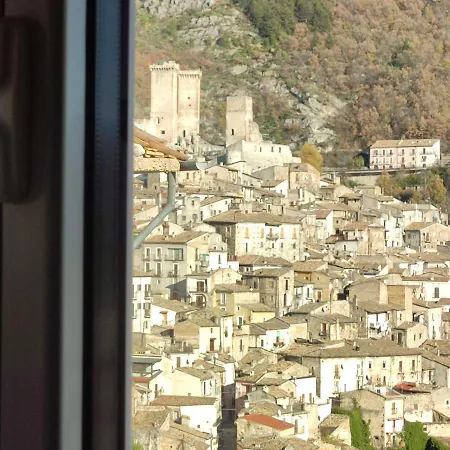 In Centro A Frühstückspension Pacentro