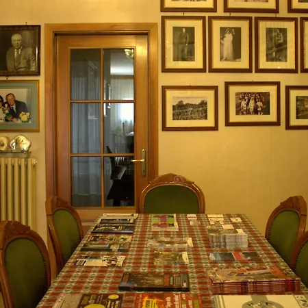 In Centro A Frühstückspension 3*