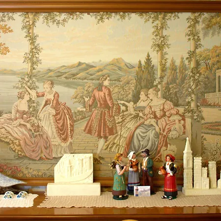 In Centro A Frühstückspension 3*