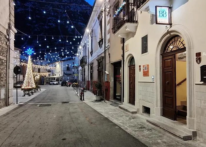 לינה וארוחת בוקר In Centro A 3*