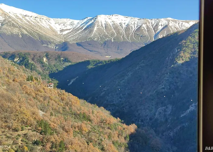 לינה וארוחת בוקר In Centro A Pacentro